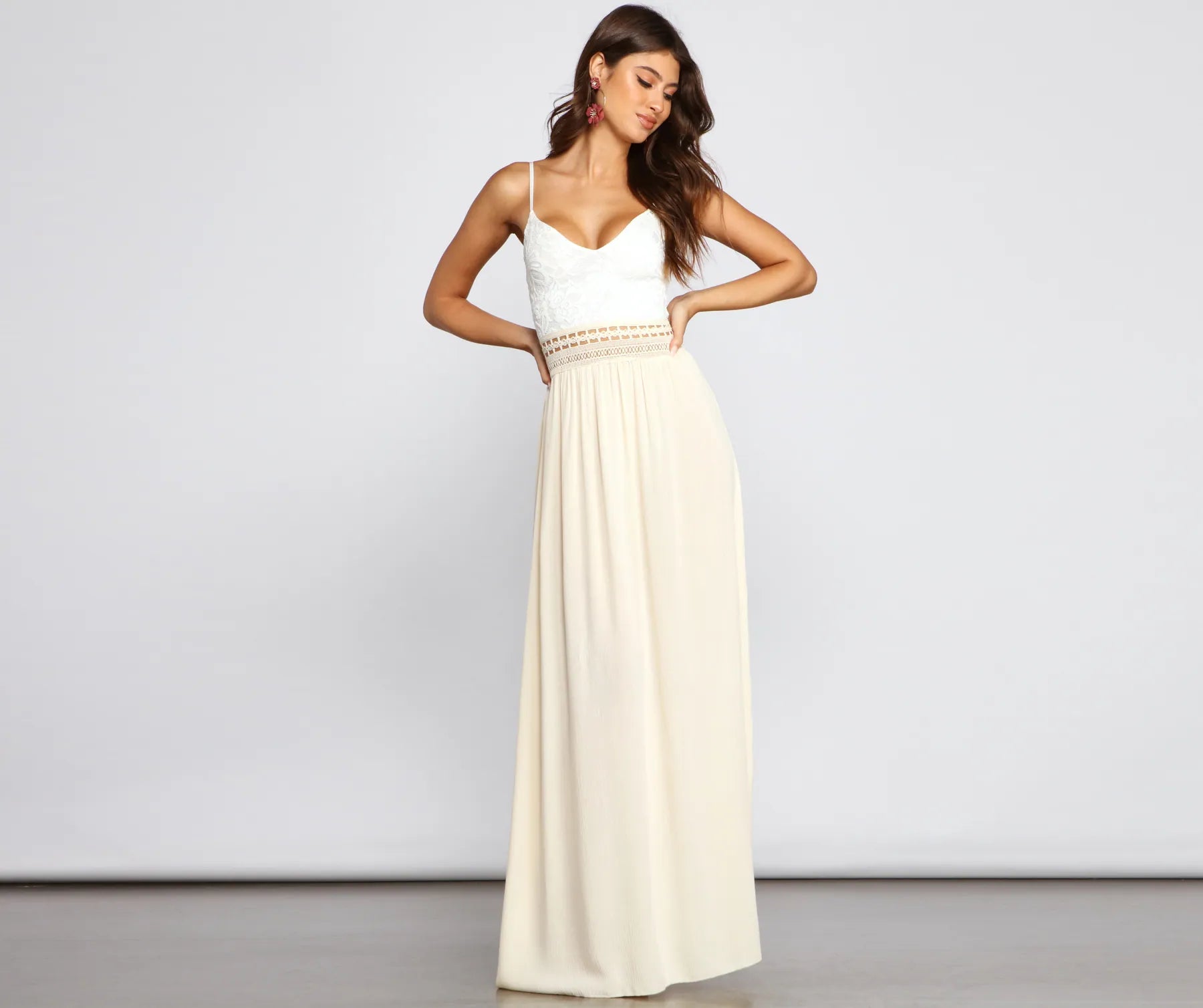 Long - Sleeve Casual Dresses in Lightweight Fabrics​ Crochet Cutie Linen Maxi Dress