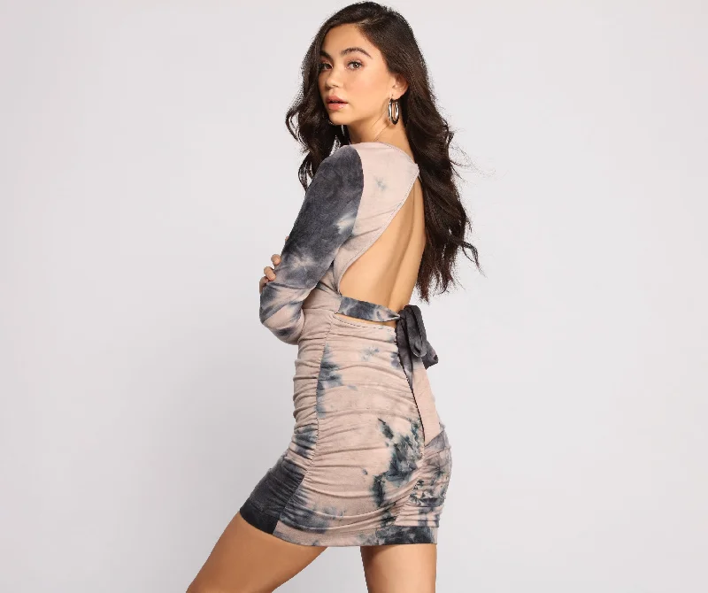 Summer - Appropriate Casual Dresses in Lightweight Materials Get On-Trend Tie Dye Knit Mini Dress Summer - Appropriate Casual Dresses in Lightweight Materials Get On-Trend Tie Dye Knit Mini Dress