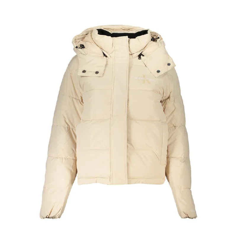 Oversized women's wool coats in a monochromatic look for a trendy outfit Calvin Klein Chic Long-Sleeved Jacket with Removable Women's Hood Oversized women's wool coats in a monochromatic look for a trendy outfit Calvin Klein Chic Long-Sleeved Jacket with Removable Women's Hood