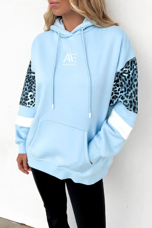 Women's pullover hoodie with a side slit for a modern and relaxed fit Summit Hoodie Light Blue Women's pullover hoodie with a side slit for a modern and relaxed fit Summit Hoodie Light Blue