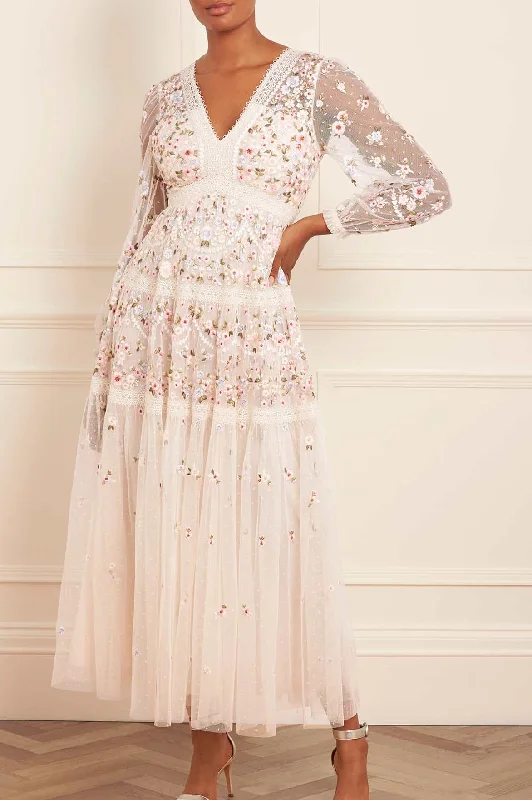 Backless Women Dress for a Sexy and Alluring Look at Evening Events Garland Ribbon Ankle Gown
