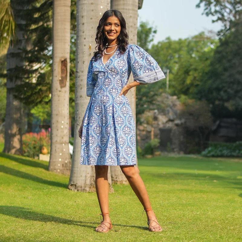 Backless Women Dress for a Sexy and Alluring Look at Evening Events Backless Women Dress for a Sexy and Alluring Look at Evening Events Cotton Blue Printed Dress for Women | Box Pleat