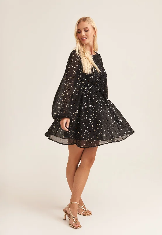 Sleeveless Women Dress in Bright Colors for Summer Parties Sleeveless Women Dress in Bright Colors for Summer Parties Black Star Print Long Sleeve Mini Dress