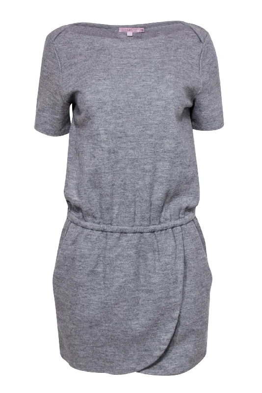 Pleated Women Dress with a Timeless and Elegant Texture Pleated Women Dress with a Timeless and Elegant Texture Calypso - Gray Boat Neck Fitted Dress w/ Tulip Hem Sz XS