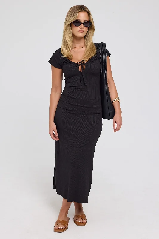 Printed Abstract Women Dress for a Modern and Artistic Appeal Printed Abstract Women Dress for a Modern and Artistic Appeal Luck & Trouble Dala Rib Scoop Neck Midi Dress Black Printed Abstract Women Dress for a Modern and Artistic Appeal Printed Abstract Women Dress for a Modern and Artistic Appeal Luck & Trouble Dala Rib Scoop Neck Midi Dress Black
