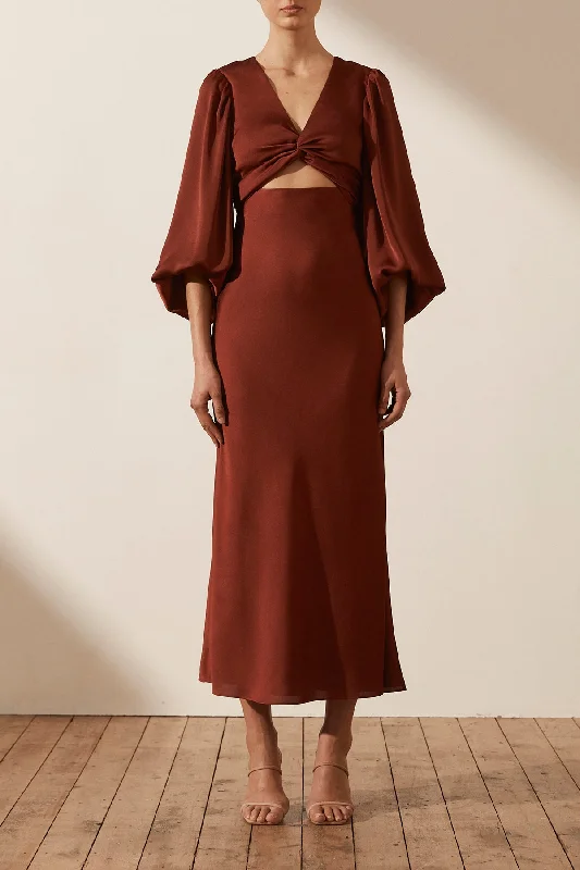 Leather maxi dresses for an edgy and bold appearance LUXE TWIST FRONT BALLOON SLEEVE MIDI DRESS - SANGRIA Leather maxi dresses for an edgy and bold appearance LUXE TWIST FRONT BALLOON SLEEVE MIDI DRESS - SANGRIA