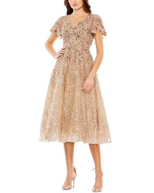 Mermaid - Style Women Dress with a Fitted Silhouette for Special Occasions Mermaid - Style Women Dress with a Fitted Silhouette for Special Occasions Mac Duggal Embellished Cocktail Dress