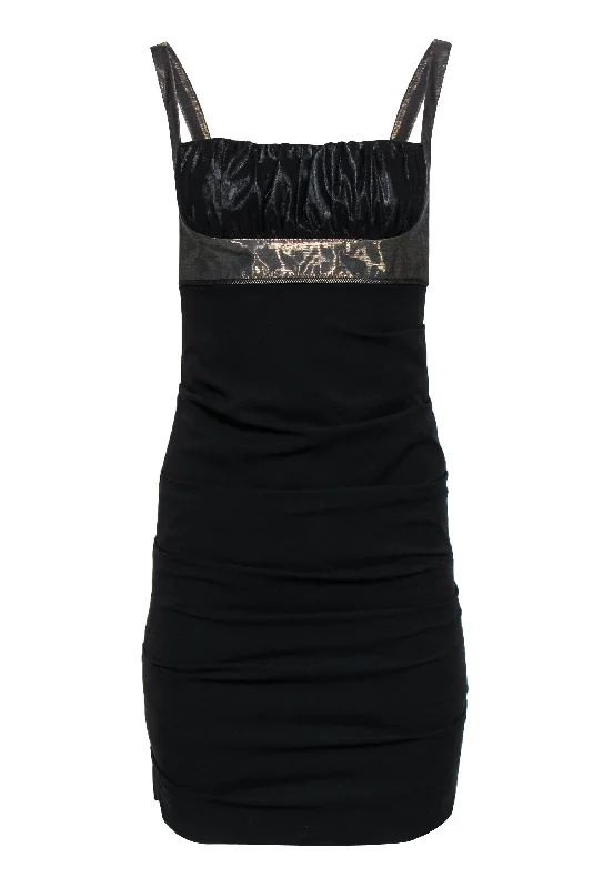 Maxi Women Dress with Floral Print for a Bohemian Vibe Maxi Women Dress with Floral Print for a Bohemian Vibe Nicole Miller - Black & Gold Ruched Empire Waist Bodycon Dress Sz 4 Maxi Women Dress with Floral Print for a Bohemian Vibe Maxi Women Dress with Floral Print for a Bohemian Vibe Nicole Miller - Black & Gold Ruched Empire Waist Bodycon Dress Sz 4
