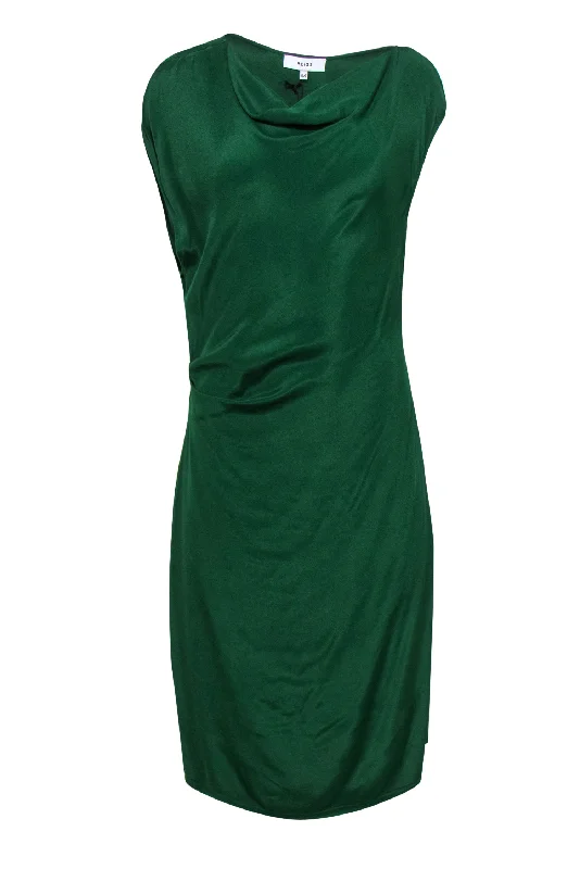 Pleated Women Dress with a Timeless and Elegant Texture Pleated Women Dress with a Timeless and Elegant Texture Reiss - Green Boat Neck Ruched Cocktail Dress Sz 8