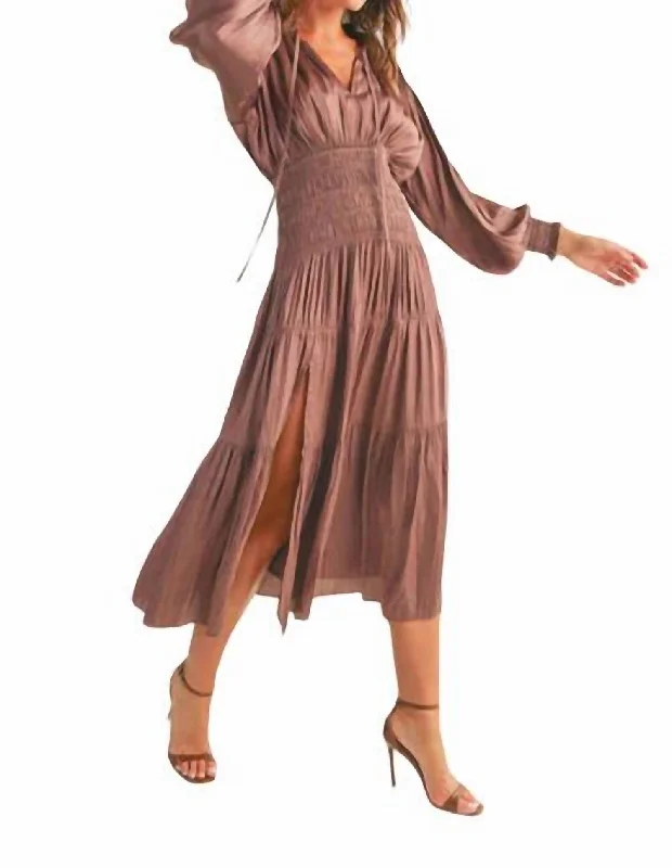 Long - Sleeve Women Dress in Velvet for a Luxurious Winter Look Long - Sleeve Women Dress in Velvet for a Luxurious Winter Look Satin Midi Dress In Mauve