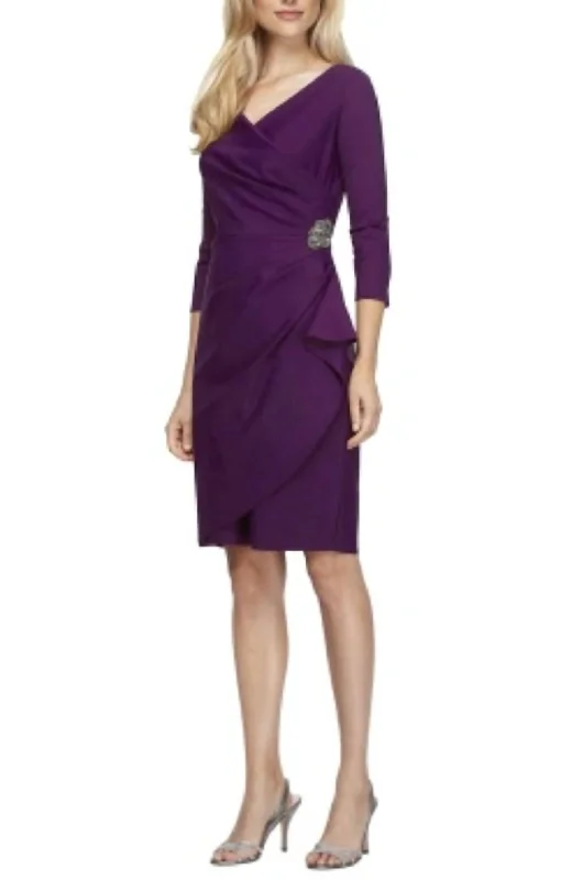Backless Women Dress for a Sexy and Alluring Look at Evening Events Backless Women Dress for a Sexy and Alluring Look at Evening Events Sheath Compression Cocktail Dress With 3/4 Sleeves In Purple Backless Women Dress for a Sexy and Alluring Look at Evening Events Backless Women Dress for a Sexy and Alluring Look at Evening Events Sheath Compression Cocktail Dress With 3/4 Sleeves In Purple