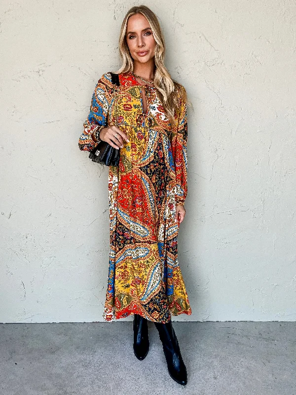 Mermaid - Style Women Dress with a Fitted Silhouette for Special Occasions Mermaid - Style Women Dress with a Fitted Silhouette for Special Occasions Scattered Dreams Paisley Dress