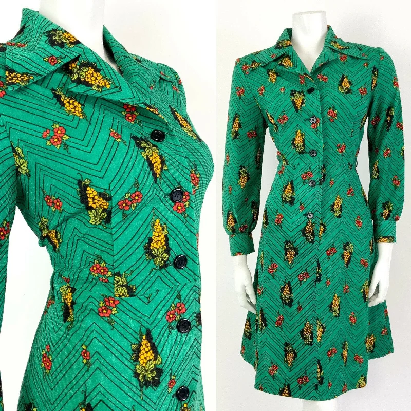 Little Black Women Dress with Sequins for a Glamorous Night Out Little Black Women Dress with Sequins for a Glamorous Night Out VTG 60s 70s GREEN BLACK YELLOW ZIG-ZAG GRAPES FLORAL DAGGER SHIRT DRESS 12 14