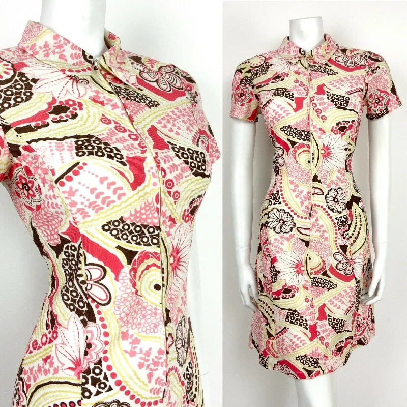 Halter Neck Women Dress to Show Off the Shoulders and Neckline Halter Neck Women Dress to Show Off the Shoulders and Neckline VTG 60s 70s WHITE PINK BROWN YELLOW FLORAL PSYCHEDELIC HIPPY STRETCH DRESS 10 12