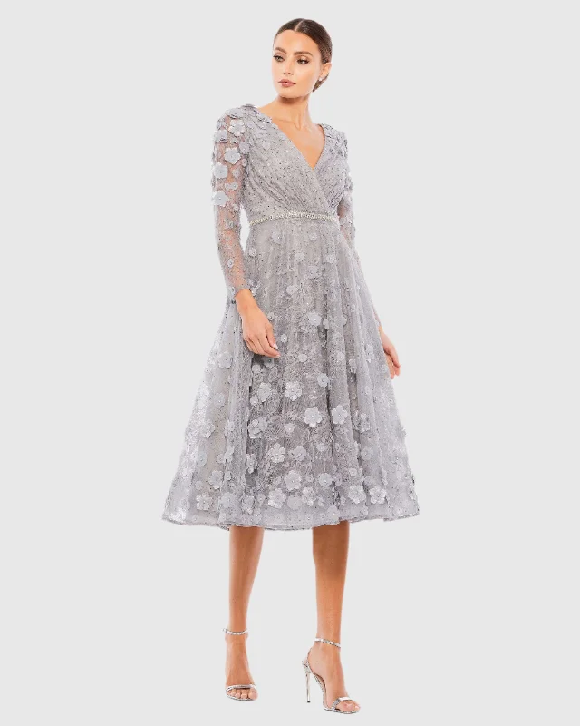 Midi dresses with patchwork patterns for a one - of - a - kind style Floral Embellished Lace A-Line Cocktail Dress Midi dresses with patchwork patterns for a one - of - a - kind style Floral Embellished Lace A-Line Cocktail Dress