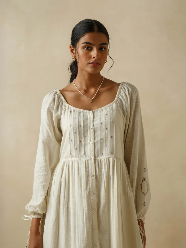 A - line midi dresses with floral prints for spring brunches Antique White Scallop Tier Dress A - line midi dresses with floral prints for spring brunches Antique White Scallop Tier Dress