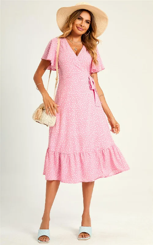 Midi dresses with ruffled bodices for a more pronounced feminine look Lovely Heart Print Hem Tiered Wrap Midi Dress In Pink Midi dresses with ruffled bodices for a more pronounced feminine look Lovely Heart Print Hem Tiered Wrap Midi Dress In Pink