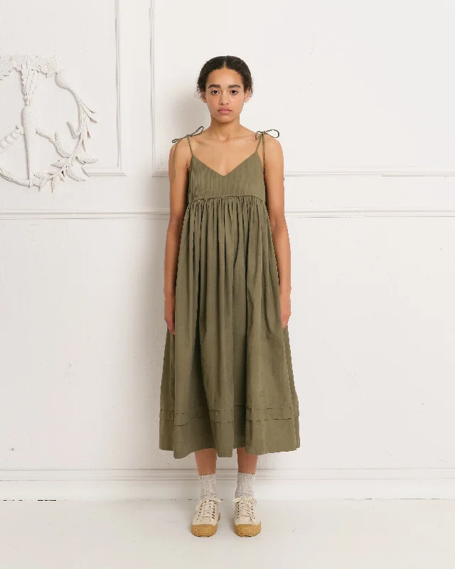 Plus Size Women's Pullovers with Pockets for Practicality Daisy Dress - R.T.S. CO-11