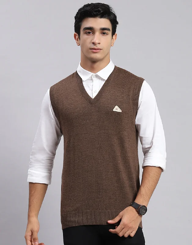 Men Brown Solid V Neck Sleeveless Sweaters/Pullovers