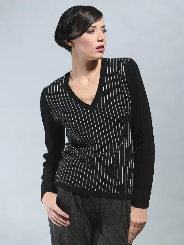 Long - Sleeve Women's Merino Wool Pullovers for Winter Warmth Pin Striped V Neck Pullover Long - Sleeve Women's Merino Wool Pullovers for Winter Warmth Pin Striped V Neck Pullover