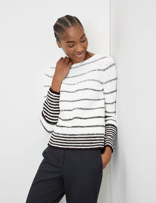 Women's Oversized Chunky Knit Pullovers in Neutral Tones Pullover with Stripes
