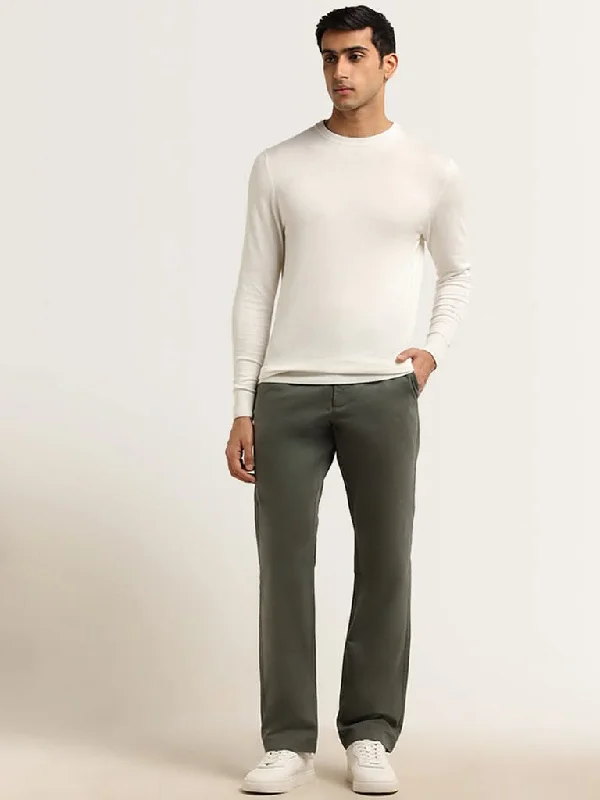 Women's checked casual pants Skinny women jeans with a form - fitting design Ascot Dark Olive Mid Rise Cotton Blend Relaxed Fit Chinos Women's checked casual pants Skinny women jeans with a form - fitting design Ascot Dark Olive Mid Rise Cotton Blend Relaxed Fit Chinos