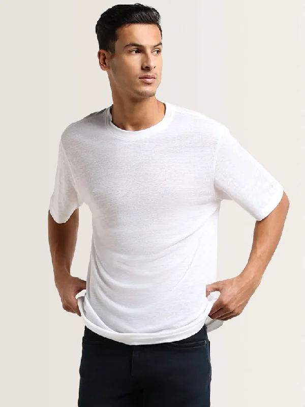 Women's pants for yoga studio Cargo women jeans with multiple pockets for added functionality Ascot White Linen Solid Relaxed Fit T-Shirt Women's pants for yoga studio Cargo women jeans with multiple pockets for added functionality Ascot White Linen Solid Relaxed Fit T-Shirt