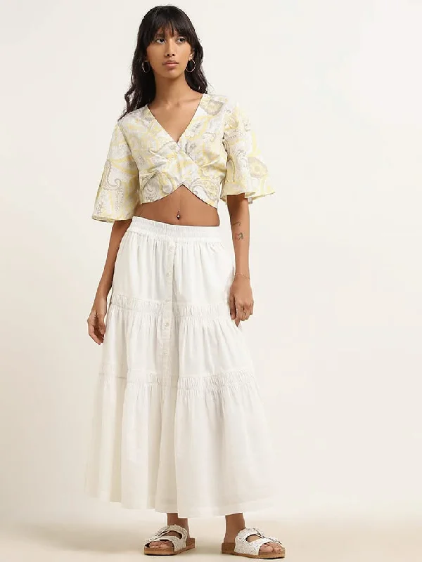 Women's linen summer pants High - rise flare women jeans for a 70s - inspired look Bombay Paisley Beige Paisley Cotton Cropped Blouse