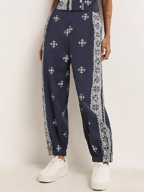 Women's high - waisted yoga pants Skinny women jeans with a form - fitting design Bombay Paisley Navy Printed Cotton Ethnic Pants