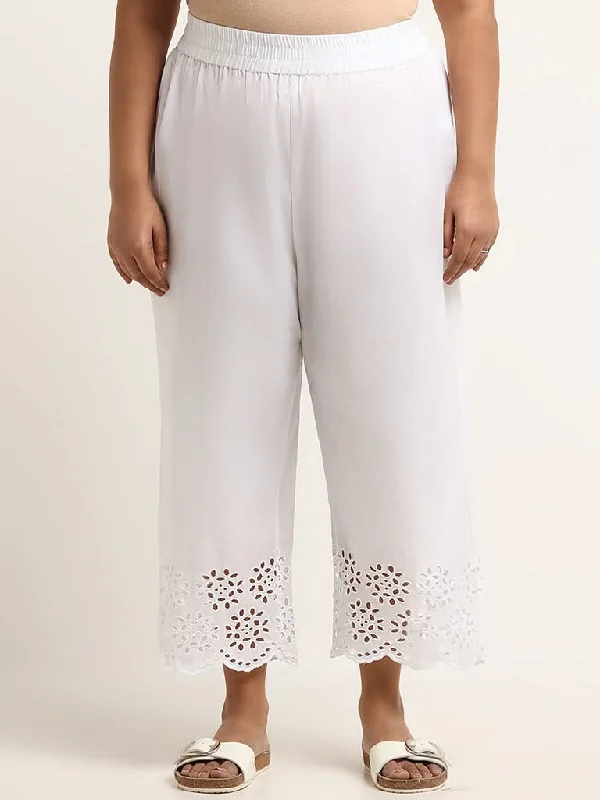 Women's sleeveless romper pants Colored women jeans in vibrant hues like red and yellow Diza White Mid-Rise Cotton Schiffli Pants Women's sleeveless romper pants Colored women jeans in vibrant hues like red and yellow Diza White Mid-Rise Cotton Schiffli Pants