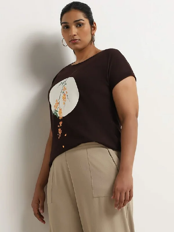 Women's long - length casual pants Straight - leg women jeans with a classic and timeless appeal Gia Brown Floral Printed Cotton T-Shirt Women's long - length casual pants Straight - leg women jeans with a classic and timeless appeal Gia Brown Floral Printed Cotton T-Shirt