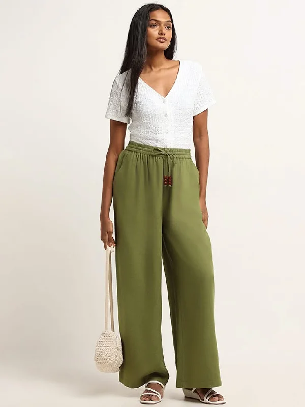 Women's long - sleeve jumpsuit pants Straight - leg women jeans with a classic and timeless appeal LOV Green High Rise Wide Leg Pants