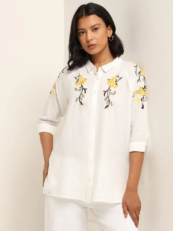 Women's velvet party pants Embellished women jeans with studs or rhinestones for a glamorous touch LOV White Floral Embroidered Shirt Women's velvet party pants Embellished women jeans with studs or rhinestones for a glamorous touch LOV White Floral Embroidered Shirt