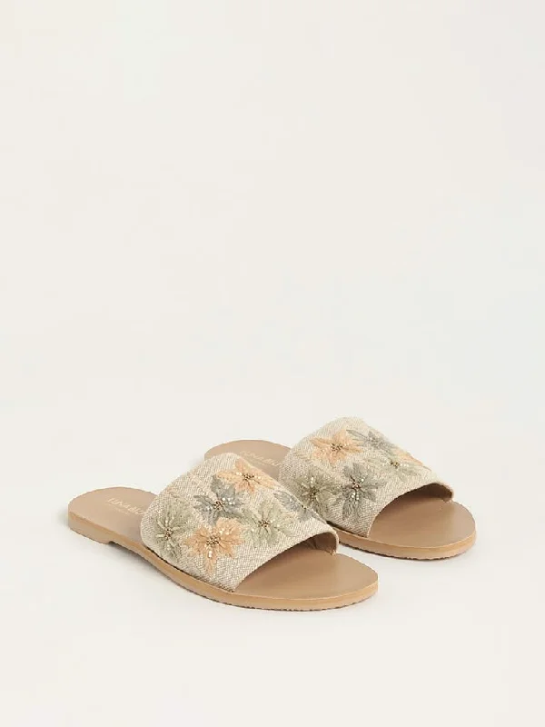 Women's pants with adjustable cuffs Dark - wash women jeans for a sophisticated and slimming effect LUNA BLU Beige Tropical-Inspired Slides Women's pants with adjustable cuffs Dark - wash women jeans for a sophisticated and slimming effect LUNA BLU Beige Tropical-Inspired Slides