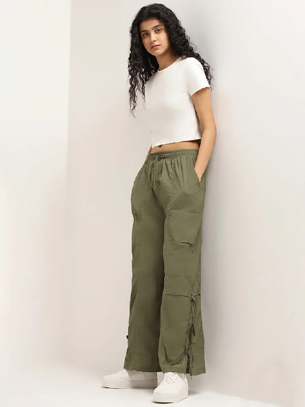 Women's nursing work pants Straight - leg women jeans with a classic and timeless appeal Nuon Green Cargo Drawstring Pants