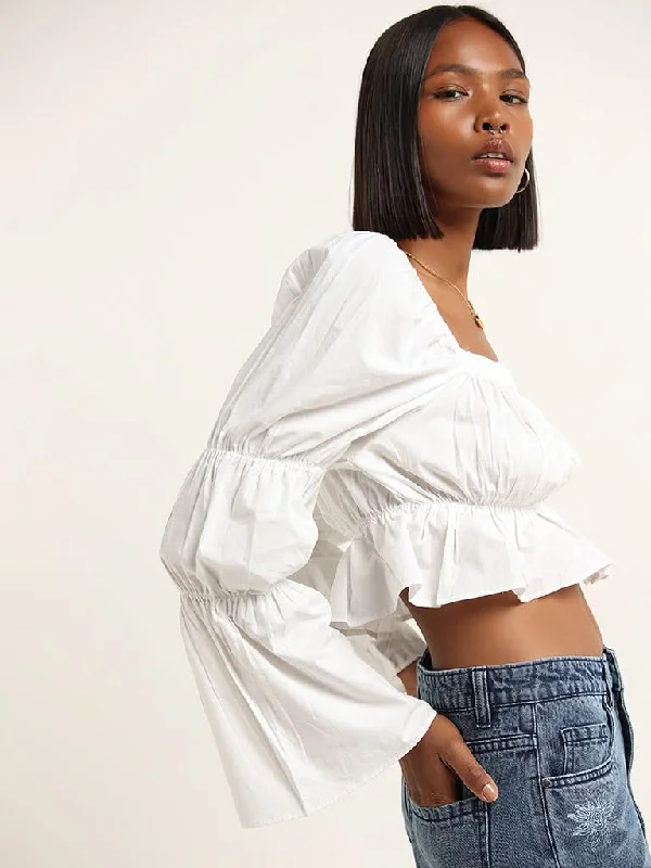 Women's denim shorts - style pants Light - wash women jeans for a fresh and summery appearance Nuon White Smocked Cotton Crop Top Women's denim shorts - style pants Light - wash women jeans for a fresh and summery appearance Nuon White Smocked Cotton Crop Top