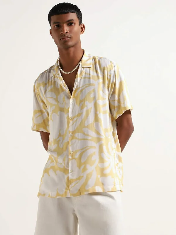 Women's hand - made artisanal pants Acid - wash women jeans with a retro finish Nuon Yellow Relaxed Fit Printed Blended Linen Shirt