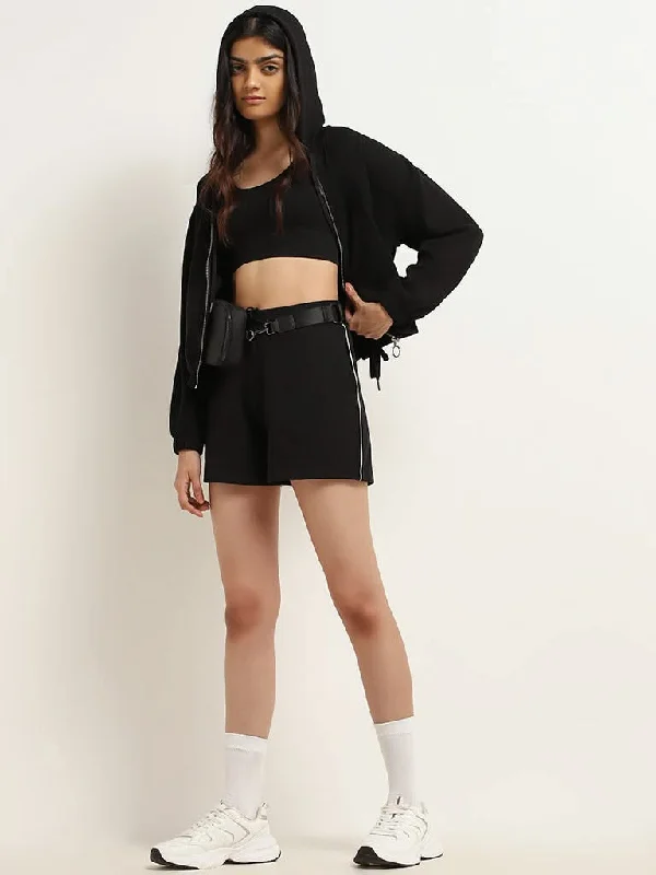 Women's sustainable fashion pants Jeggings women jeans combining the comfort of leggings and style of jeans Studiofit Black Cotton Mid-Rise Shorts Women's sustainable fashion pants Jeggings women jeans combining the comfort of leggings and style of jeans Studiofit Black Cotton Mid-Rise Shorts