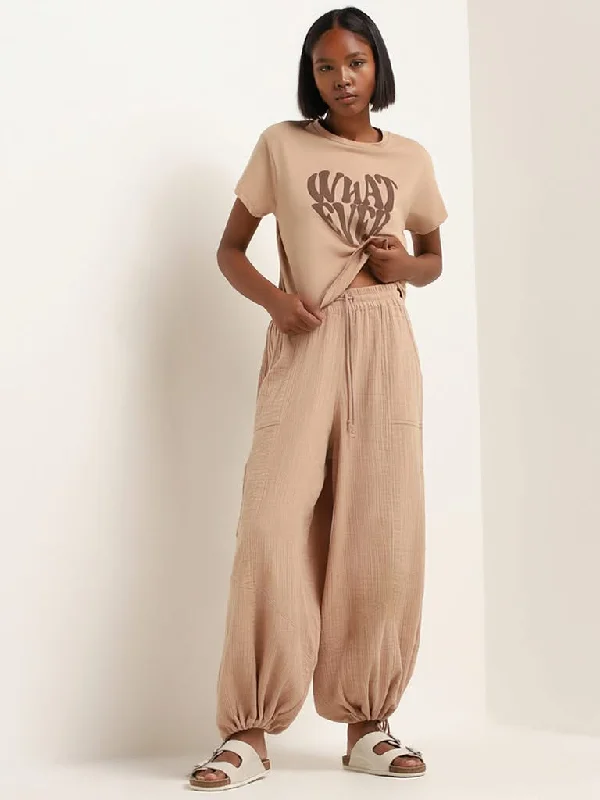 Women's pants for music festivals Ripped women jeans for a rebellious and fashion - forward style Superstar Beige Mid Rise Cotton Cargo Pants Women's pants for music festivals Ripped women jeans for a rebellious and fashion - forward style Superstar Beige Mid Rise Cotton Cargo Pants