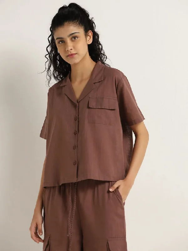 Women's pants for running Wide - leg women jeans for a modern and relaxed vibe Superstar Taupe Solid Cotton Shirt Women's pants for running Wide - leg women jeans for a modern and relaxed vibe Superstar Taupe Solid Cotton Shirt