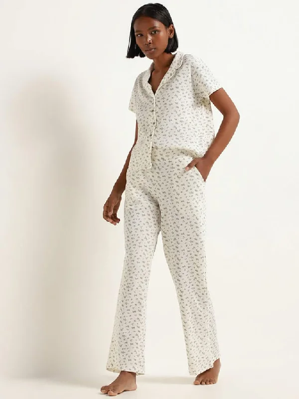 Women's linen summer pants High - rise flare women jeans for a 70s - inspired look Superstar White Floral Mid Rise Pants Women's linen summer pants High - rise flare women jeans for a 70s - inspired look Superstar White Floral Mid Rise Pants