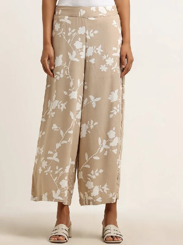 Women's matching top and pants set Mom jeans for a nostalgic and casual look Utsa Beige Leaf Printed Mid Rise Palazzos Women's matching top and pants set Mom jeans for a nostalgic and casual look Utsa Beige Leaf Printed Mid Rise Palazzos
