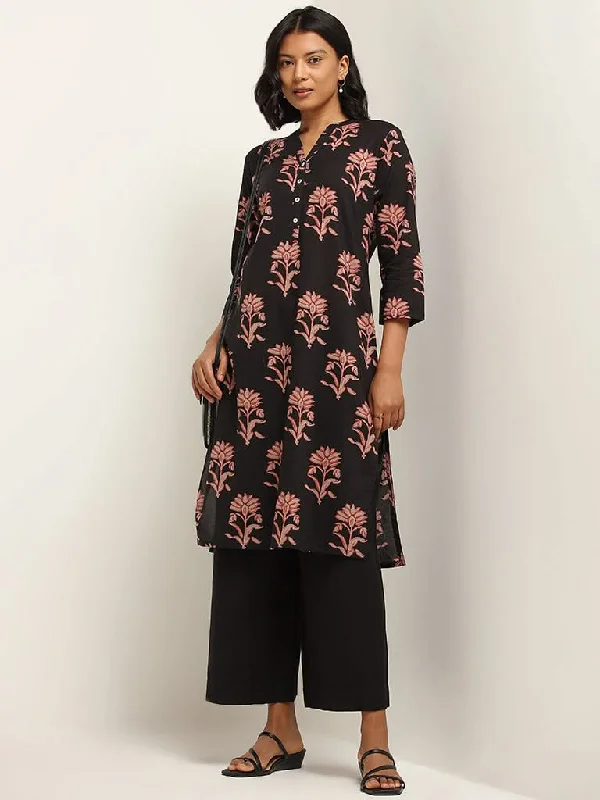 Women's leather moto pants Wide - leg women jeans for a modern and relaxed vibe Utsa Black Straight Fit Floral Print Cotton Kurta Women's leather moto pants Wide - leg women jeans for a modern and relaxed vibe Utsa Black Straight Fit Floral Print Cotton Kurta