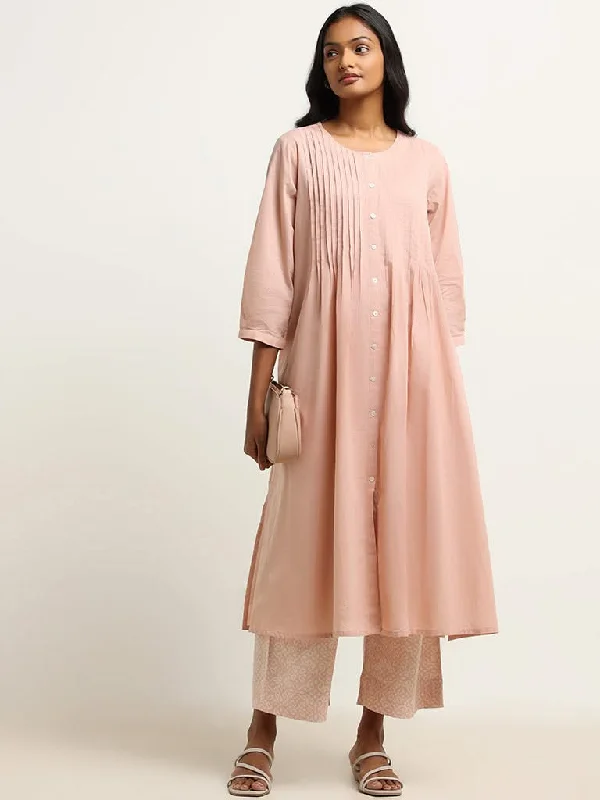 Women's pants for theme park visits Mom jeans for a nostalgic and casual look Utsa Peach Crochet Detail Kurta