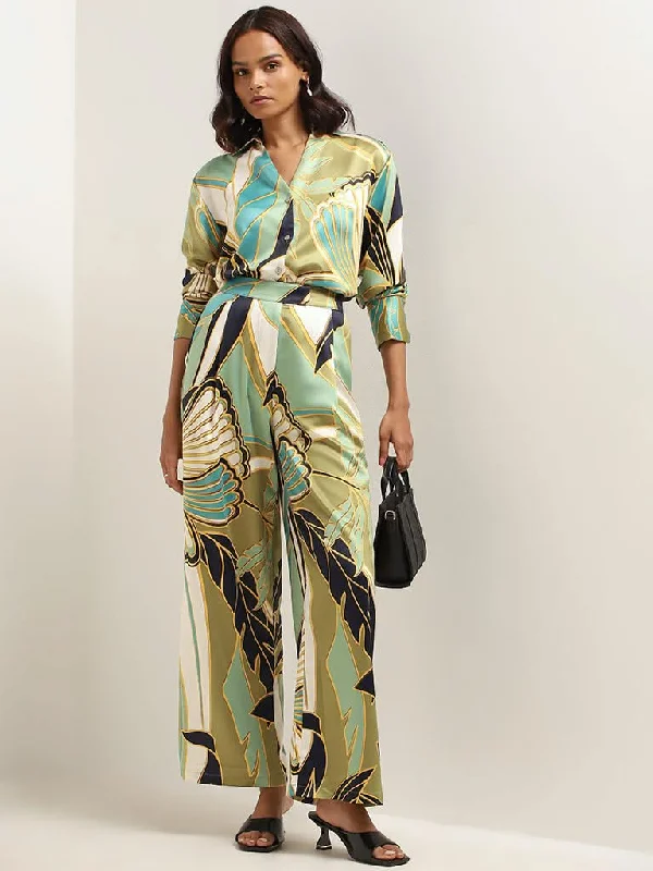 Women's camo outdoor pants Colored women jeans in vibrant hues like red and yellow Wardrobe Green Printed Wide-Leg Pants Women's camo outdoor pants Colored women jeans in vibrant hues like red and yellow Wardrobe Green Printed Wide-Leg Pants