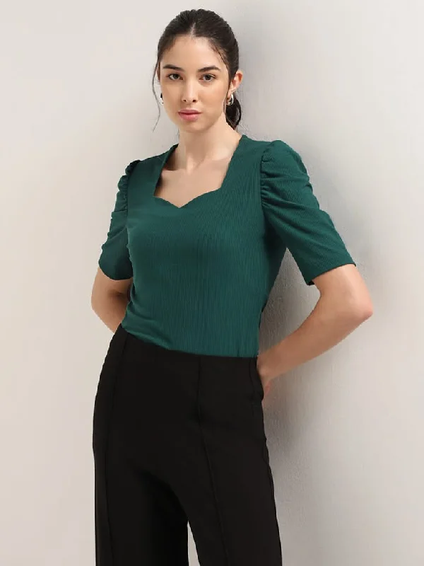 Women's skinny jeans pants High - waisted women jeans for a flattering silhouette Wardrobe Green Ribbed Top Women's skinny jeans pants High - waisted women jeans for a flattering silhouette Wardrobe Green Ribbed Top