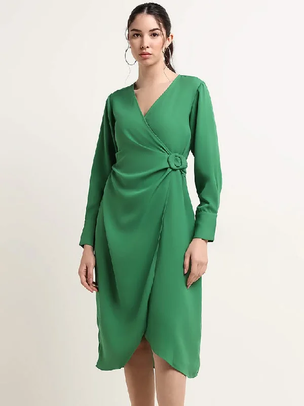 Women's long - length casual pants Straight - leg women jeans with a classic and timeless appeal Wardrobe Green Wrap Dress Women's long - length casual pants Straight - leg women jeans with a classic and timeless appeal Wardrobe Green Wrap Dress