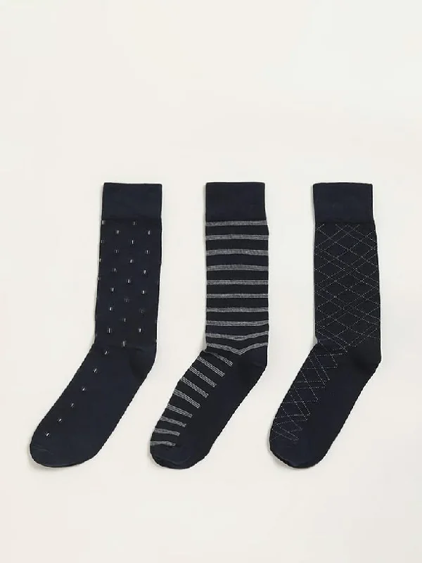 Women's polka - dot dressy pants Distressed women jeans for a trendy and edgy look WES Lounge Navy Printed Cotton Blend Full Length Socks - Pack of 3 Women's polka - dot dressy pants Distressed women jeans for a trendy and edgy look WES Lounge Navy Printed Cotton Blend Full Length Socks - Pack of 3