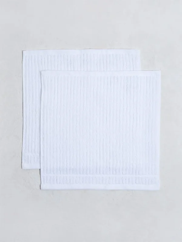 Women's junior - sized denim pants Distressed women jeans for a trendy and edgy look Westside Home White Face Towels (Set of 2) Women's junior - sized denim pants Distressed women jeans for a trendy and edgy look Westside Home White Face Towels (Set of 2)