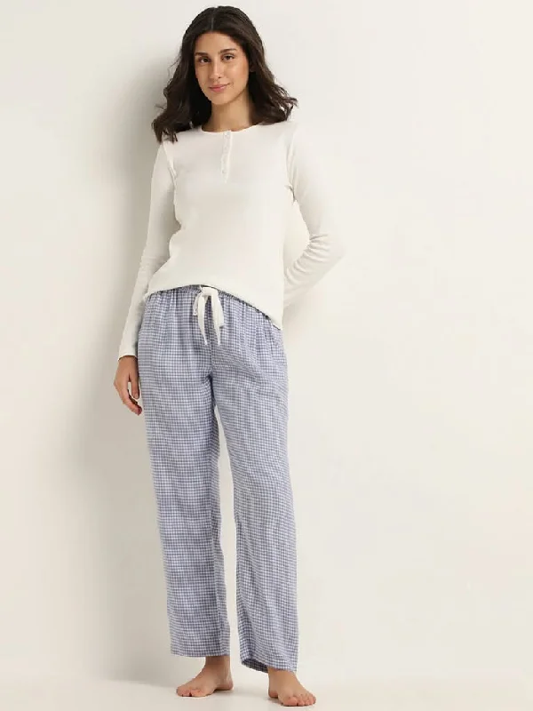 Women's hand - made artisanal pants Acid - wash women jeans with a retro finish Wunderlove Blue Checkered Mid Rise Pyjamas Women's hand - made artisanal pants Acid - wash women jeans with a retro finish Wunderlove Blue Checkered Mid Rise Pyjamas